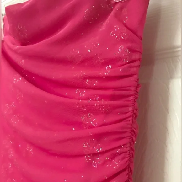 Vintage City Triangles Hot Pink Glitter Ruched Gown Dress with side Ruffles - Picture 2 of 6